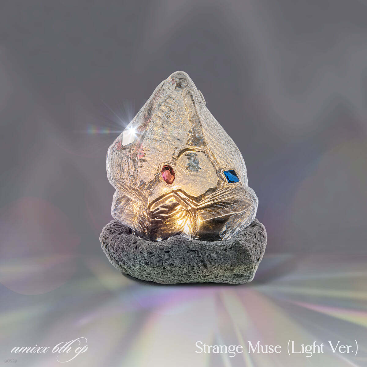 NMIXX - 미니 6집 Strange Muse (Light Ver.)
